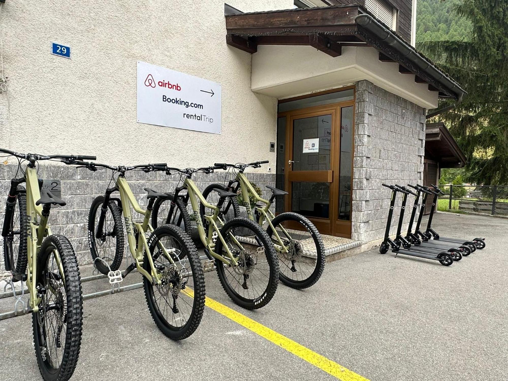 Panorama Apartment For 2 Near Zermatt With Parking! Täsch Kültér fotó